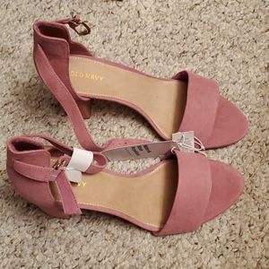 Old Navy size 9 pink heels